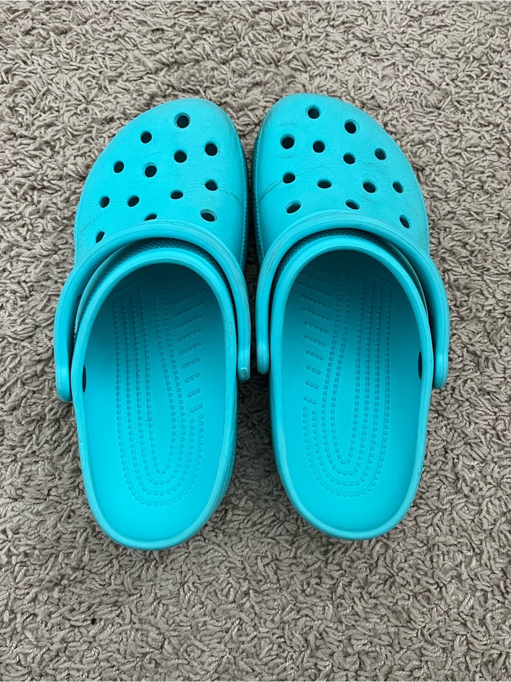 Women’s Aqua/Turquoise Crocs (classic clogs) shoes - Picture 2 of 7
